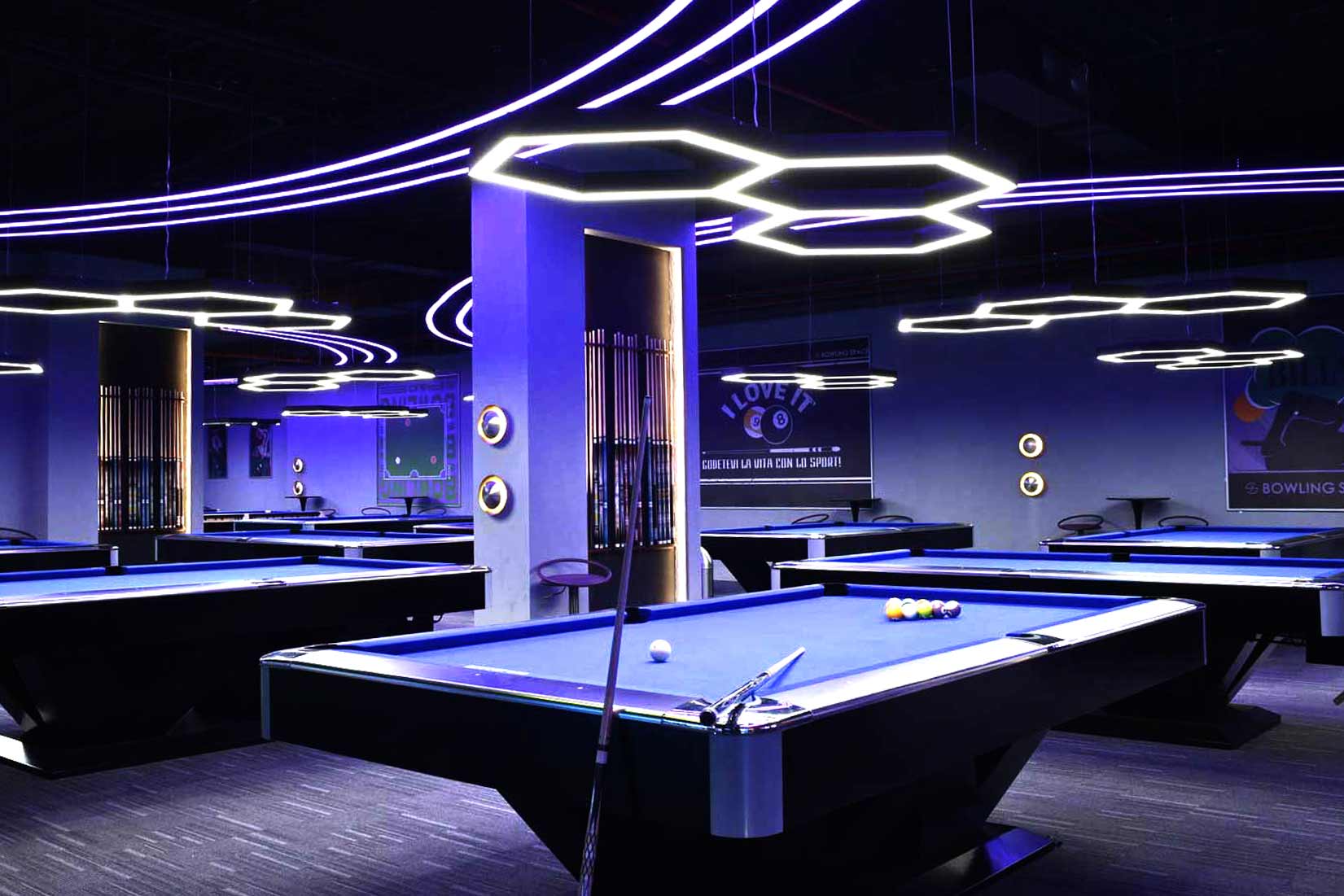 Biliardo ping pong Bowling Space Milano sala giochi escape room 12